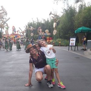 Meet your Posher, April